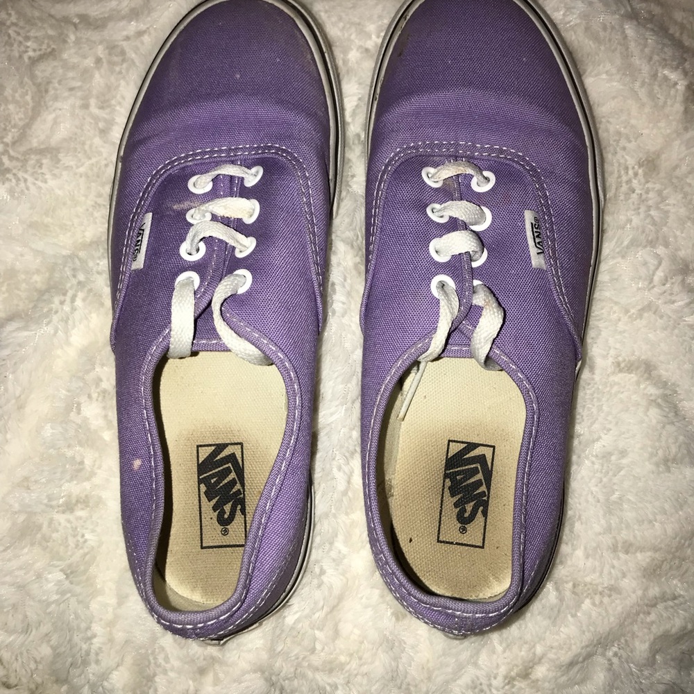 Vans! - Picture 3 of 4